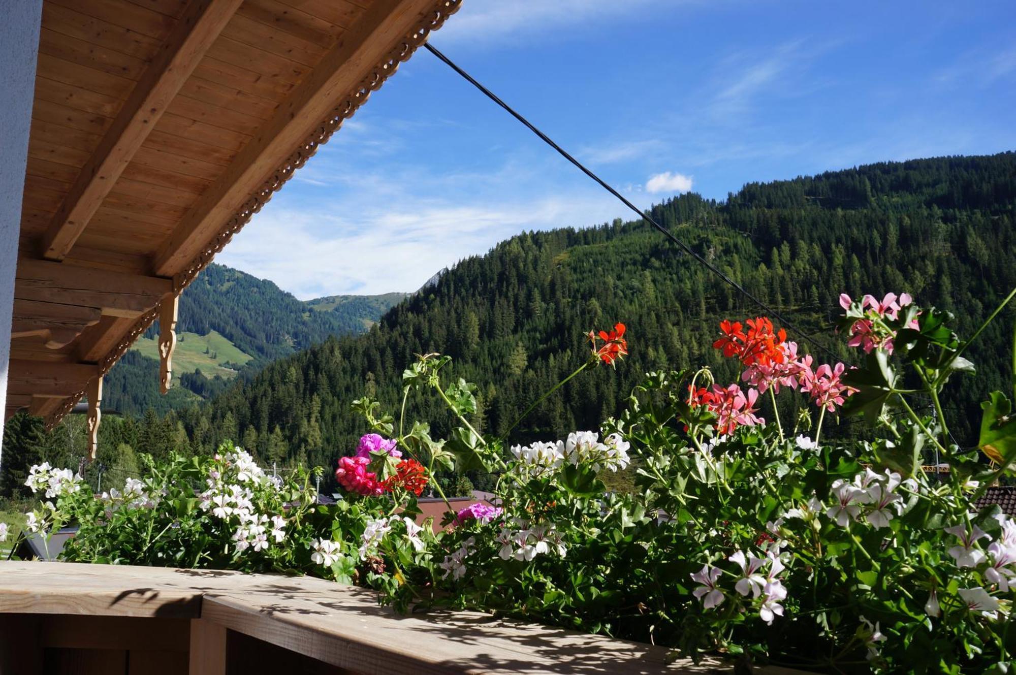 Haus Dorfblick Hotell Gerlos Eksteriør bilde